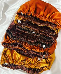 Bonnet Business, Modern African Clothing, Satin Bonnets, Silk Scrunchies, Online Shipping, Small Business Social Media, Craft Markets