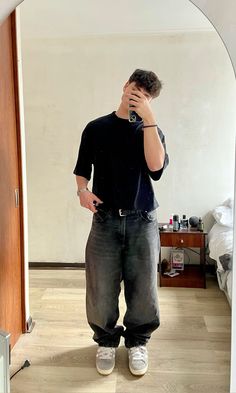 Baggy Jeans Black Outfit, Black Adidas Outfit, Baggy Outfits Men, Black Baggy Jeans Outfit, Adidas Campus 00s Grey, Campus 00s Grey, Baggy Jeans Black, Adidas Outfit Men, Grey Jeans Outfit