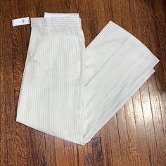 Reposhing This Item I Purchased From @Julianariordan. Loved It, But Ready To Rotate For Something New. Questions? Leave A Comment Below! Womens Black Pants, Slacks For Women, Paperbag Pants, Cropped Linen Pants, Linen Blend Pants, Wide Leg Cropped Pants, Wide Leg Linen Pants, Cuffed Pants, Banana Republic Factory