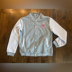 University Of Alabama Jacket Letterman Varsity Coat Xl Ncaa Gray Adult Men’s Usa Cotton Varsity Jacket With Pockets For College, Varsity Long Sleeve Outerwear For Campus, Casual Outerwear With Baseball Collar For Campus, Winter Campus Long Sleeve Outerwear, Long Sleeve Winter Campus Outerwear, Varsity Cotton Track Jacket With Pockets, Varsity Cotton Outerwear With Pockets, Cotton Varsity Track Jacket With Pockets, Fall Campus Long Sleeve Outerwear