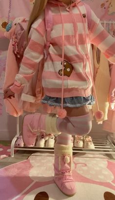 Kawaii Winter Clothes, Kawaii Friends, Kawaii Kei Fashion, Kawaiikei Outfits, Cute Core Outfit, Kawaii Core Outfit, Cutecore Outfit, Jojifuku Outfit, Decora Fashion Aesthetic