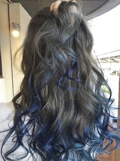 Blue Tips Hair, Under Hair Color, Lowlights Highlights, Blue Hair Highlights, Caesar Haircut, Dyed Tips, Hair Dye Tips, Warm Scarves, Hair Color Underneath