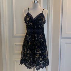 Lace Dress With Navy Underlay. Lace Middle. Gorgeous Dress, Never Worn Never Washed. See Side Panel In Pictures. Floral Lace Mini Dress For Date Night, Lace Floral Print Dress For Date Night, Date Night Lace Dress With Floral Print, South Dress, Panel Siding, Gorgeous Dresses, Magnolia, Lace Dress, Colorful Dresses