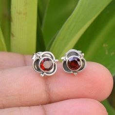 Garnet Birthstone Jewelry, Red Garnet Earrings, Oxidized Earrings, Garnet Birthstone, Jewelry Words, Earring Handmade, Dainty Studs, Garnet Jewelry, January Birthstone