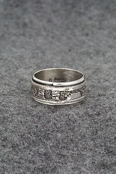 Southwestern Engraved Round Rings, Southwestern Style Engraved Round Rings, Southwestern Engraved Rings For Anniversary, Southwest Landscape, Meditation Ring, Silver Spinner Rings, Meditation Rings, Spinner Ring, Spinner Rings