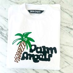 Nwot Men’s Palm Angels Classic Short Sleeve Tshirt. Never Worn. In Excellent Condition. 100% Authentic. Palm Angels Tshirt, Tree Restaurant, Palm Angels, White Black, White And Black, Tee Shirts, Mens Shirts, Black White, Man Shop