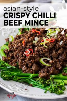 An easy weeknight dinner, this Crispy Asian Chilli Beef Mince is absolutely bursting with flavour. These simple beef mince stir fry bowls are a healthy dinner, that takes around 15 minutes to cook so you can have a tasty dinner on the table fast. And even though this is a stir-fried beef, it's surprisingly healthy. This dish is a regular in our house now and it's perfect served with some simply steamed rice and greens. #sugarsaltmagic #stirfriedbeef #chillibeef #asianbeefbowls #stirfrybeefmince Crispy Chilli Beef, Mince Dishes, Minced Beef Recipes, Minced Meat Recipe, Beef Marinade, Crispy Beef, Asian Stir Fry, Asian Beef, Tasty Dinner