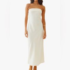 Nwt Satin Silk Ivory Tube Top Maxi Dress. Size M. Both Comfy And Flattering - Perfect For Any Bridal Event. White Strapless Midi Dress, White Satin Dress, Strapless Long Dress, Maxi Dress For Women, Tube Tops, Strapless Midi Dress, Ivory Dresses, Backless Maxi Dresses, Strapless Maxi Dress