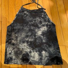 American Eagle Tie Dye Halter Top Never Worn And In Great Condition Casual Black Tops For Festival, Black Casual Tank Top For Festivals, Casual Black Tank Top For Festivals, Halter Top, American Eagle, Tie Dye, Dye, Womens Sizes, Womens Tops