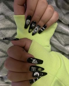 Saw Nails, Drag Inspiration, Nail Designs Bling, Ouija Planchette, Character Traits, Ouija Board, Fall Nail