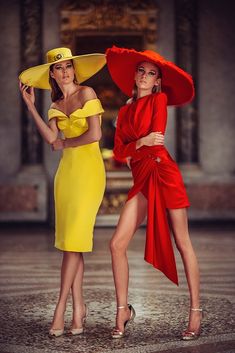 Atelier Versace Dazzles with Spring 2019 Designs Women In Dresses, Couture Dior, Stella Maxwell, Doutzen Kroes, Iconic Design