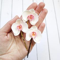 Small Orchid Hairpin Wedding Flowers Mini Orchid Hair Pin | Etsy Flower Hair Pins Wedding, Orchid Hair, Bridesmaid Hair Clips, Dope Jewelry Accessories, Key West Wedding, Orchid Wedding, Purple Orchids, Bobby Pin, Wedding Hair Pins