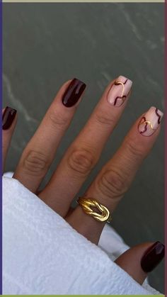 IG: @_ivynailart Autumn Nails Ideas 2024, Simple Short Fall Nails, Short Gel Nails Fall, Autumn Short Nails, Short Autumn Nails, Nails Fall Autumn, Shellac Nails Fall, Old Money Nails, Money Nails