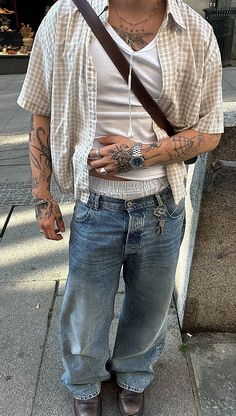 Vintage Male Outfits, Streetwear Button Up Shirt, Men Flannel Outfits, Vintage Outfits Men, Shirt Outfit Men, Fits Clothes