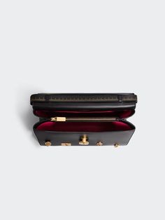 [vc_row][vc_column width=”1/3″][vc_column_text text_larger=”no”] Schiaparelli Schiaparelli Large Bijoux Secret Bag Schiaparelli Large Bijoux Secret Bag has been a staple of the Luxury Rectangular Clutch With Gold-tone Hardware, Luxury Clutch With Detachable Handle, Rectangular Case, Designer Evening Box Bag With Rectangular Case, Luxury Clutch With Detachable Strap, Formal Clutch Bag With Brass Hardware, Designer Evening Bag With Rectangular Case, Designer Evening Bag With Rectangular Shape, Luxury Evening Bag With Detachable Handle, Luxury Rectangular Bags With Metal Hardware