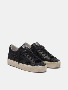 Golden Goose Black Glitter, Black Golden Goose, Golden Goose Hi Star, Golden Goose Black, Golden Goose Sneakers Outfit, Black Superstar, 2022 Goals, Sneakers Outfit Casual, 2024 Wishlist