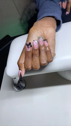 nail tech- naailedbydioe on ig Extra Nails, Poppin Nails, Back To School Nails, Birthday Hairstyles, Pink Ombre Nails, Colored Acrylic, Casual Nails, School Nails