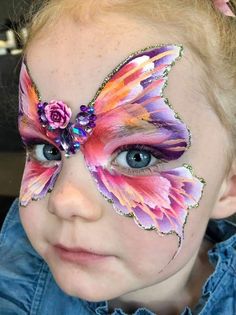 Face Paint Ideas Butterfly, Butterfly Makeup Face Paint, Uv Face Paint, Facepainting Ideas Butterfly, Face Art Makeup Butterfly, One Eye Butterfly Face Paint, Butterfly Inspiration