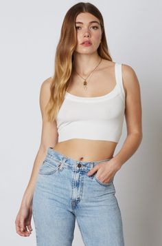 White Scoop Neck Crop Tank Top Black Bustier Top, Cold Weather Dresses, Midriff Top, Crop Tops For Women, White Crop Top Tank, Boho Crop Tops, Black Bustier, Boho Pink, Yellow Crop Top