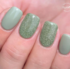 32 Gorgeous Sage Green Nails for a Glamorous Manicure Sage Green Nail Designs, Sage Green Nail Ideas, Sage Green Nail, Sage Green Nails, Grey Gel Nails, Green Nail Ideas, Faded Nails, Gold Nail Polish, Pink Ombre Nails