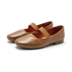 From Dwarves studio, These Mary Jane flats are designed in a timeless, minimal silhouette, so you'll be sure to wear them often. Made from soft leather, soft bottom that ensure all-day comfort. Wear yours with tailoring and denim alike. Color: Khaki/Apricot/BlackMaterial: Patent cow LeatherLining: Genuine LeatherInsole: Genuine LeatherSole: RubberHeels: 1.5 cm/0.59"Weight: 0.18kg Each Shoes (measured size 5.5)Fit: Medium to Wide, Runs Normal.Series Name: DWARVESOrigin: Made in China Production T Casual Almond Toe Ballet Flats For Fall, Brown Slip-on Ballet Flats With Flat Heel, Classic Spring Flats With Stitched Sole, Brown Flats With Rubber Sole For Everyday, Brown Leather Sole Flats For Everyday, Spring Brown Slip-on Ballet Flats, Comfortable Brown Flats For Everyday Wear, Comfortable Brown Flats For Everyday, Casual Brown Ballet Flats