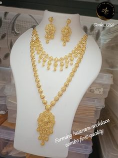 Golden Jewellery, Fashionable Saree, Rani Haar, Perhiasan India, Fashionable Saree Blouse Designs, Jewelry Set Design, Gold Designs