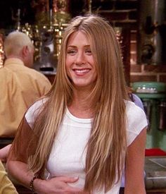 Rachel Green Hair, Cut Bangs, Rachel Friends, Hair Layers, Jennifer Aniston Hair, Jenifer Aniston, Jen Aniston, Hair Idea, Rachel Green