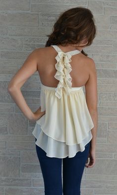 such an adorable top! Apricot Lane, Diy Vetement, Looks Style, Mode Inspiration, Outfit Casual, Look Chic, Street Styles, Diy Fashion