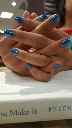 Beautiful Chrome Nails!! #chrome #chromenails #beautiful #beauty #gelnails Chrome Dip Nails, Ombre Chrome, Nails Chrome, Sns Nails, Dip Nails, Mermaid Nails, Shellac Nails, Nails 2020, Dipped Nails