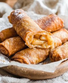 Apple Fried Pies, Apple Fried, Fried Pies Recipe, Fried Apple Pies, Fried Apple, Paula Dean, Spring Roll Wrappers, Fried Pies, Paula Deen Recipes