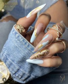 Crazy Nail Designs Creative, Nails With Gold Design, Nail Stilleto Ideas, Swarovski Nails, Gold Nail, Glam Nails