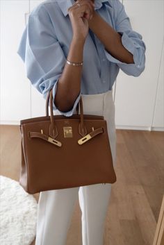 Gold Outfit, Birkin 30, Tan Bag, Hermes Birkin 25, Hermes Birkin 30, Lv Bags, Brown Handbag