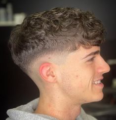 Mid Fade Fringe, Loose Perm Short Hair, Frizzy Hair Men, Faded Haircut, Loose Perm, Haircut Ideas Trendy, Bleached Hair Men, Ocean Princess, Mid Skin Fade