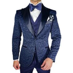 Formal Jackets For Men, Paisley Jacket, Groom Tuxedo, Dinner Jacket, Paisley Fabric, Mens Luxury Fashion, Peak Lapel, Stylish Jackets, Blazer Vest