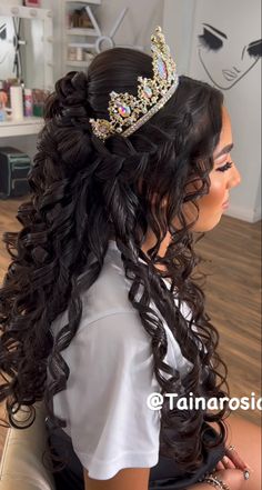 Quince 
Quinceañera 
Long hair
Black hair 
Crown 
Quinceañera hair
Hairstyle 
Updo
Half up half down 
Quinceañera 2022
Hairstyle 2022 Ponytail Hairstyles For Quinceanera, Best Hairstyles For Ball Gowns, Long Hair Styles For Quinceañera, Quinceanera Hairstyles Braids, Quince Hairstyles With Braids, Quince Hairstyles Braids, Quinceanera Hairstyles For Long Hair With Crown, Hairstyles For 15 Party Hair Ideas