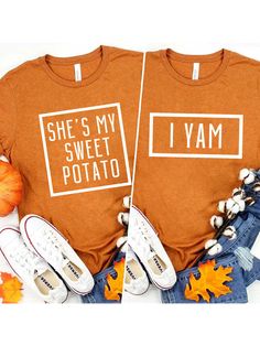 Product Name: Couple Army Green & Orange She's My Sweet Potato I Yam Matching Cotton T-shirts Item NO.: 7839351505116 Weight: 0.2 kg = 0.4409 lb = 7.0548 oz Category: other_category> T-shirt Tag: thanksgiving, matching Creation Time: 2022-10-21 Story Of She is My Sweet Potato I YAMThe Ohio couple ���who are in She is My Sweet Potato Shirt and I YAM Shirt make the Intenet fall in love���She���s my sweet potato,��� the man���s shirt says. She posed, smiling and slightly leaning toward her partner, Fall Puns, Potato Shirt, Christmas Gift Items, Matching T Shirts, Retro Swimsuit, Matching Couple Shirts, Orange T Shirts, Perfect Couple, Couple Matching