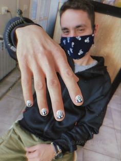 Nails Painted Ideas, Mens Nails Painted, Men Nail Polish, Painted Ideas