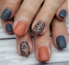 Fall Teacher Nail Designs, Best Fall Nails 2023, Fall Cheetah Nails Short, Pedicure Manicure Combo Ideas, Best Cruise Nails, Leopard Sns Nails, Fall Leopard Nails Short, Fall Lepord Nails, Leopard Print Toe Nails