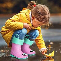 Introducing our waterproof rain boots for kids, designed to keep your little ones dry and comfortable during those rainy days. These boots are available in various sizes, including toddler rain boots size 8 Toddler - 12 Little Kids, and are suitable for both boys and girls. Featuring a removable sock insert, these boots are perfect for colder days when kids need extra insulation to keep their feet warm and dry. The removable sock insert also makes it easy to clean the boots and maintain their freshness. Our boots are easy to clean, so you don't have to worry about your kids getting muddy and wet during outdoor playtime. Simply wipe them with a damp cloth or rinse them under running water, and they'll look as good as new. The non-slip and good grip design of these boots ensures that your ch Rain Boots For Kids, Boys Rain Boots, Boots For Kids, Toddler Rain Boots, Girls Rain Boots, Boots For Girls, Inktober 2024, Kids Rain Boots, Kids Rain