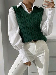 Clinic Aesthetic, Story References, Korean Fashion Ideas, Vest Knit, Best Winter Outfits, Outfits To Copy, Trendy Fits, Style Winter, Street Style Winter