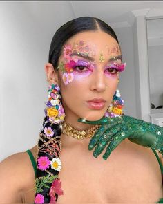 Nailart Ideas, Tattoo Hair, Movie Makeup, Flower Makeup, Rave Makeup, Favourite Season, Artist Instagram, Face Beat, School Makeup