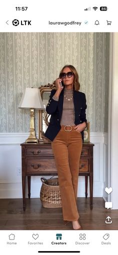 Tweed Pants Outfit Women, Red And Camel Outfit, Burgundy Pants Outfit, Cream Outfit, White Dress Pants, Scarf Women Fashion, Brown Outfit, Event Outfit, Casual Chic Outfit