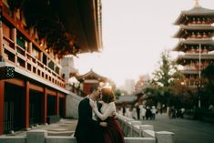 Tokyo Engagement Photographer, Pre-Wedding, Couple Portrait Tokyo Photoshoot, Urban Engagement, Timeless Photography, Style Couple, Night Portrait, Japanese Temple, Hong Kong Style, Couple Session