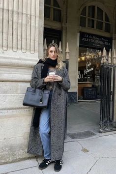 60+ Stylish Long Coat Outfit Ideas For Women [2024] To Stay Warm and Fashionable Gray Long Coat Outfit, Coat Outfit Ideas For Women, Coat Outfit Ideas, Belted Wool Coat, Long Coat Outfit, Coat Styles, Long Grey Coat, Fall And Winter Fashion, Jeans Outfit Fall