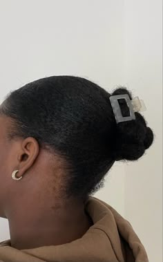 Afro Claw Clip, 4c Hair In Claw Clip, Claw Clip Black Hair, Afro Claw Clip Hairstyles, 4c Claw Clip, Claw Clip Styles, Natural Hair Pictures, Claw Clip Hairstyle, Clip Hairstyle