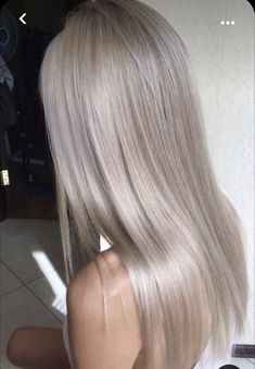 Hair Blonde Medium Length, Hair Extensions Medium Length, Medium Length Extensions, Silver Hair Styles, Blue Silver Hair, Brown Ombre Hair Color, Weft Extensions, Brown Ombre Hair