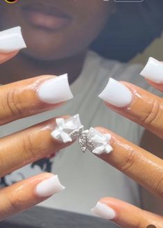 @exclusivelytabitha  Follow 4 more ! ⇧⇧⇧ Nut White Nail Designs, White Sets Nails, White And Pink Birthday Nails, Short Acrylic Nails White With Design, White Shirt Acrylic Nails, White Nut Nails, Shorties Nails White, White Nails With Bow, White Nail Inspo Acrylic