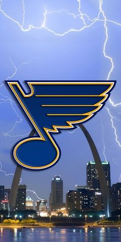 st louis lightning over the st louis arch