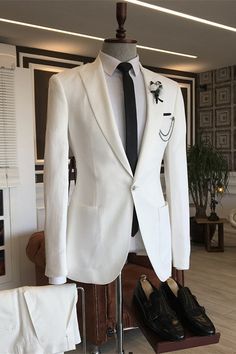 Burke Simple White Peaked Lapel Men Suits For Prom Men Suits Prom, Peak Lapel Suit, Prom Men, Prom For Guys, White Tux, Prom Suits For Men, Black And White Suit, Indian Men