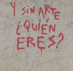 graffiti written on the side of a wall that says, you are queen eres?